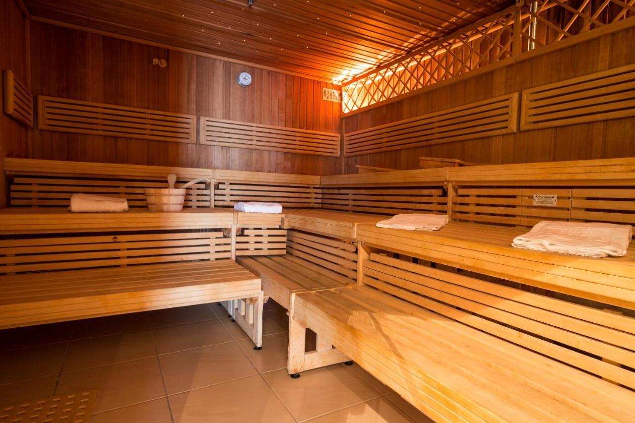 Hotel Palace Berlin Exterior photo A modern Finnish sauna